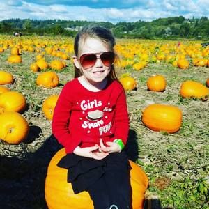 Meet your Posher, Mallory